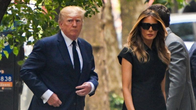 Pohřeb Ivany Trumpové se konal v New Yorku a Donald Trump dorazil s Melanií